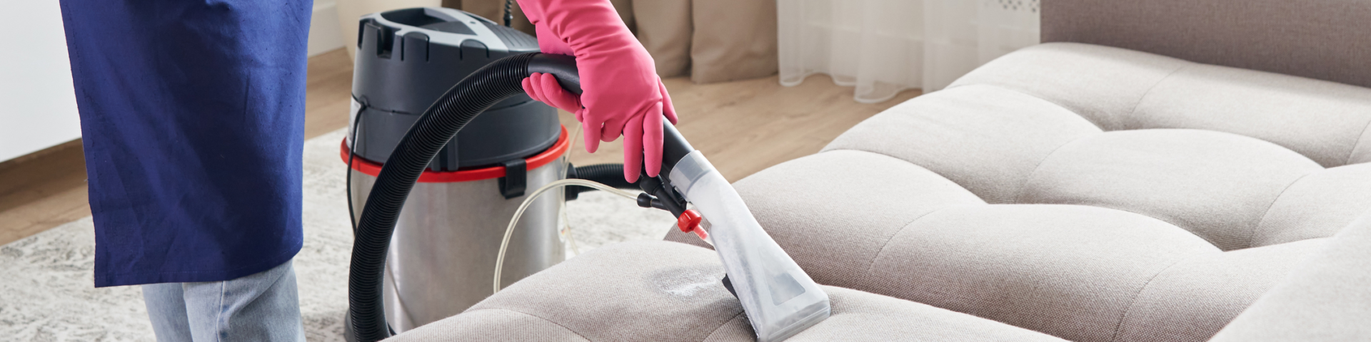 Deep Cleaning vs. Regular Cleaning: What’s the Difference and When Do You Need It?